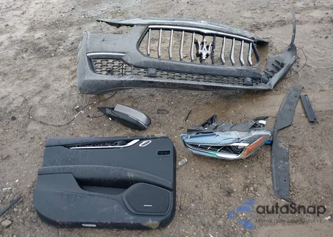 2018 Maserati Ghibli S Granlusso z USA, uszkodzony, nr VIN ZAM57YSL5J1299953